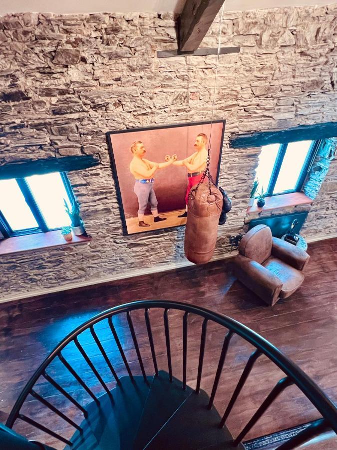 Loft 11 Stunning Luxury Nyc Loft Style Interior Designed 2Bd Apartment Excellent City Centre Location Mezzanine Cinema Room Designer Furniture Amazing Space Douglas Bagian luar foto