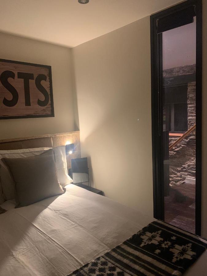 Loft 11 Stunning Luxury Nyc Loft Style Interior Designed 2Bd Apartment Excellent City Centre Location Mezzanine Cinema Room Designer Furniture Amazing Space Douglas Bagian luar foto